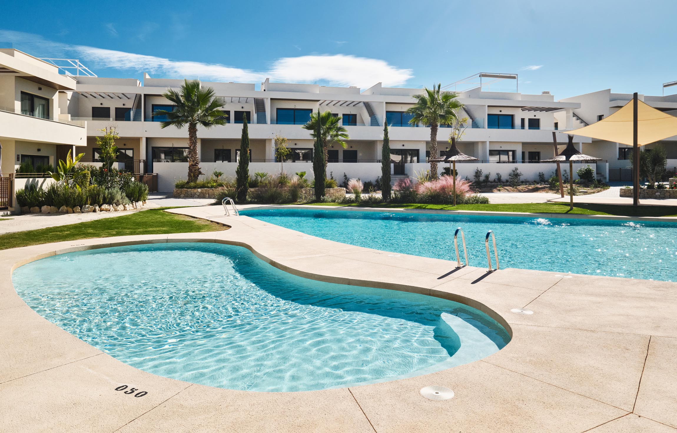 Magnificent apartments 250 meters from the sea, La Veleta